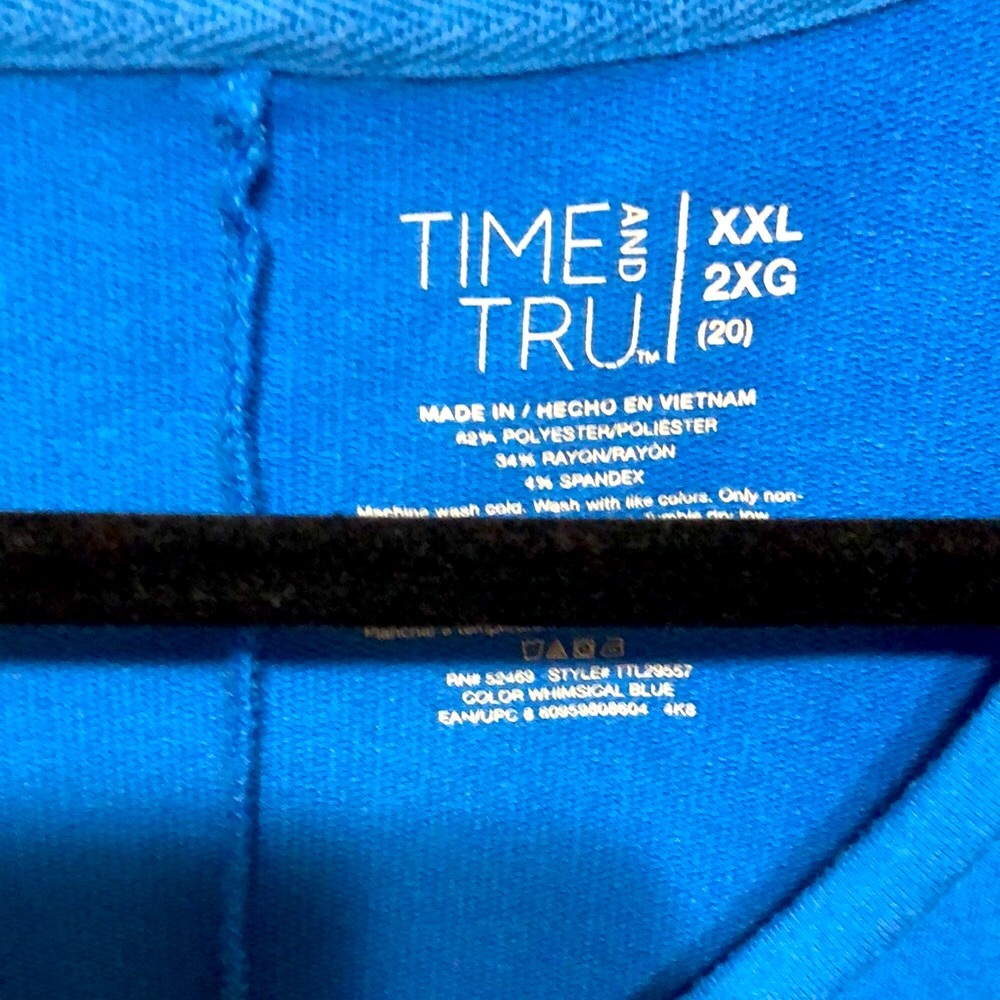 Time and Tru Dress with pockets - Picture 4 of 5